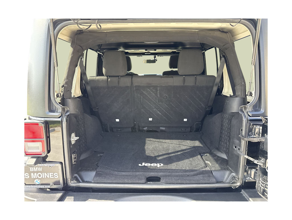 Thumbnail: 2011 Jeep Wrangler - 17