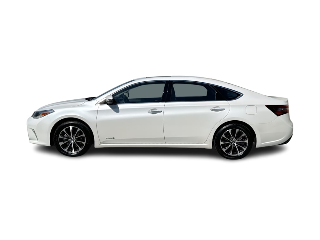Thumbnail: 2016 Toyota Avalon - 3