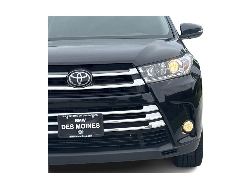 Thumbnail: 2017 Toyota Highlander - 23
