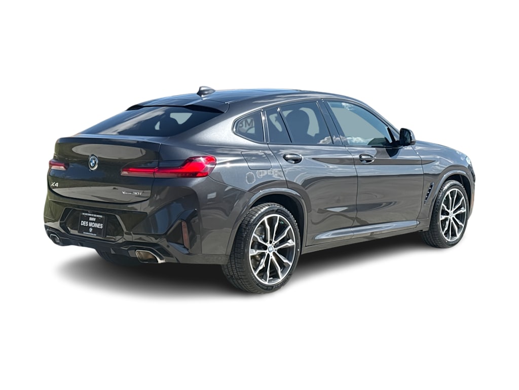 Thumbnail: 2022 BMW X4 - 23