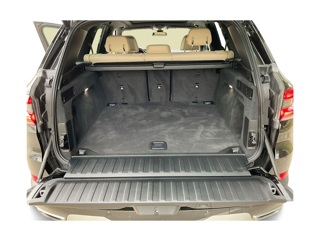 Thumbnail: 2022 BMW X5 - 17