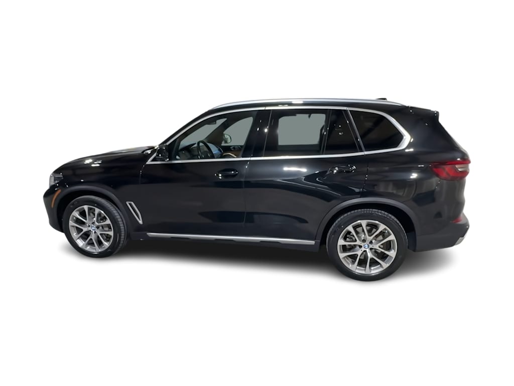 Thumbnail: 2022 BMW X5 - 3