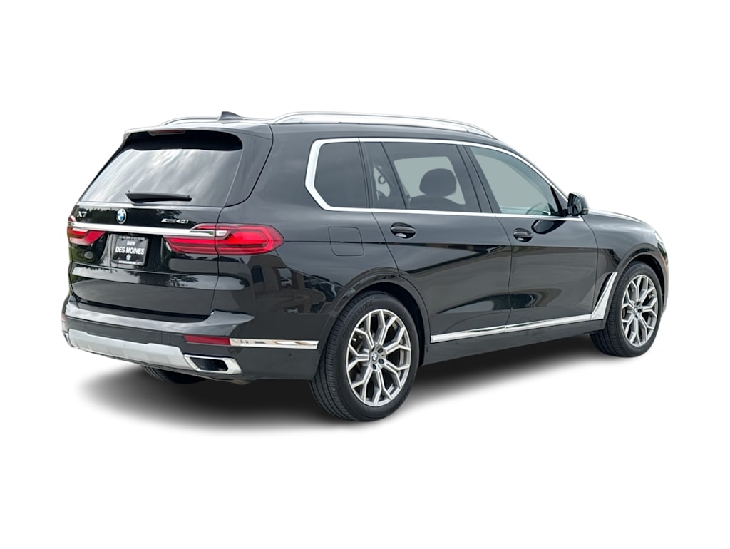 Thumbnail: 2022 BMW X7 - 22