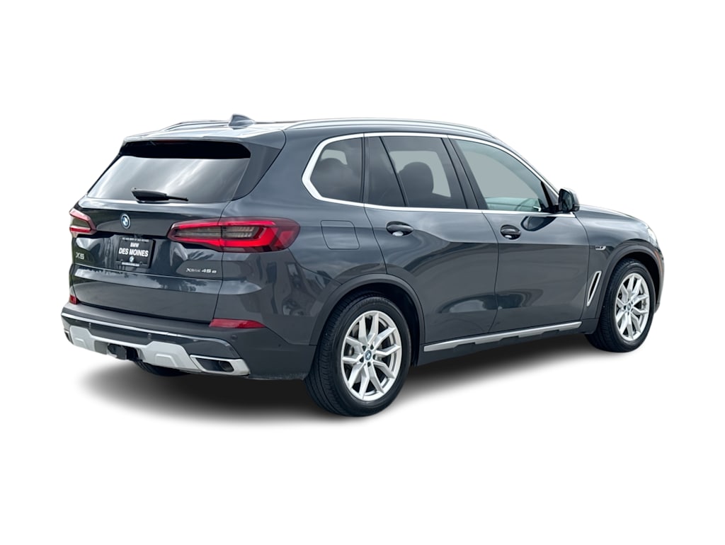 Thumbnail: 2022 BMW X5 - 22