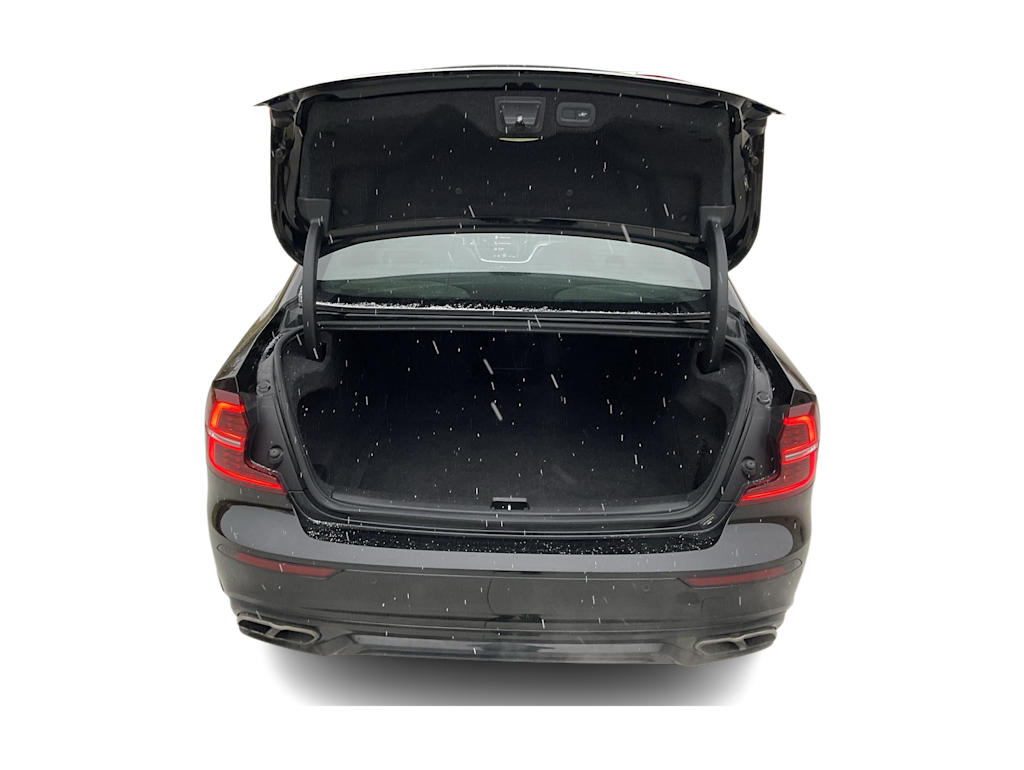 Thumbnail: 2020 Volvo S60 - 18