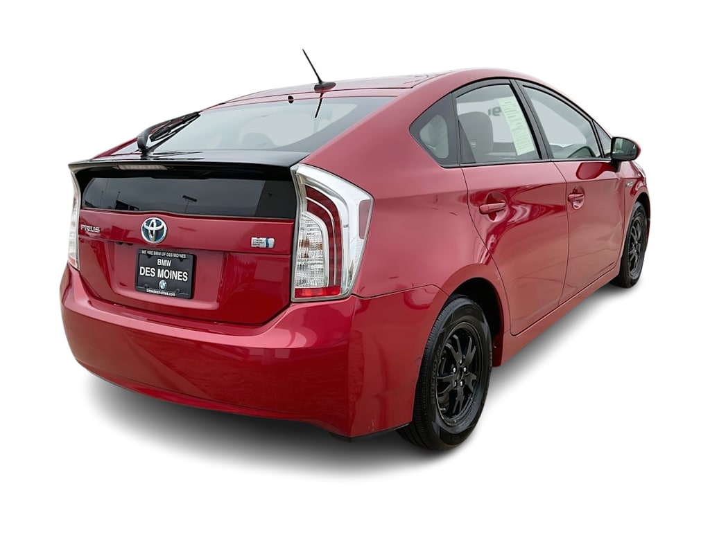 2015 Toyota Prius Three 22