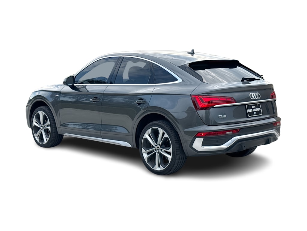 Thumbnail: 2021 Audi Q5 - 4