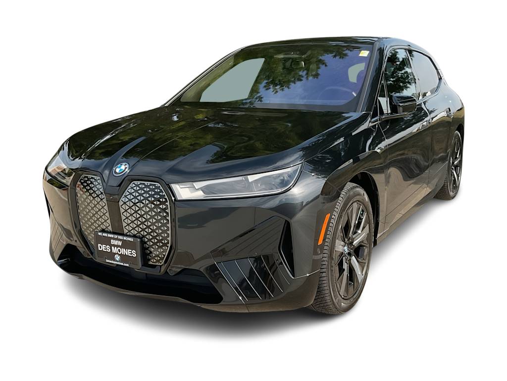 Used 2022 BMW iX Base with VIN WB523CF07NCJ71371 for sale in Waukesha, WI