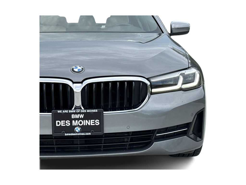 Thumbnail: 2023 BMW 5 Series - 22