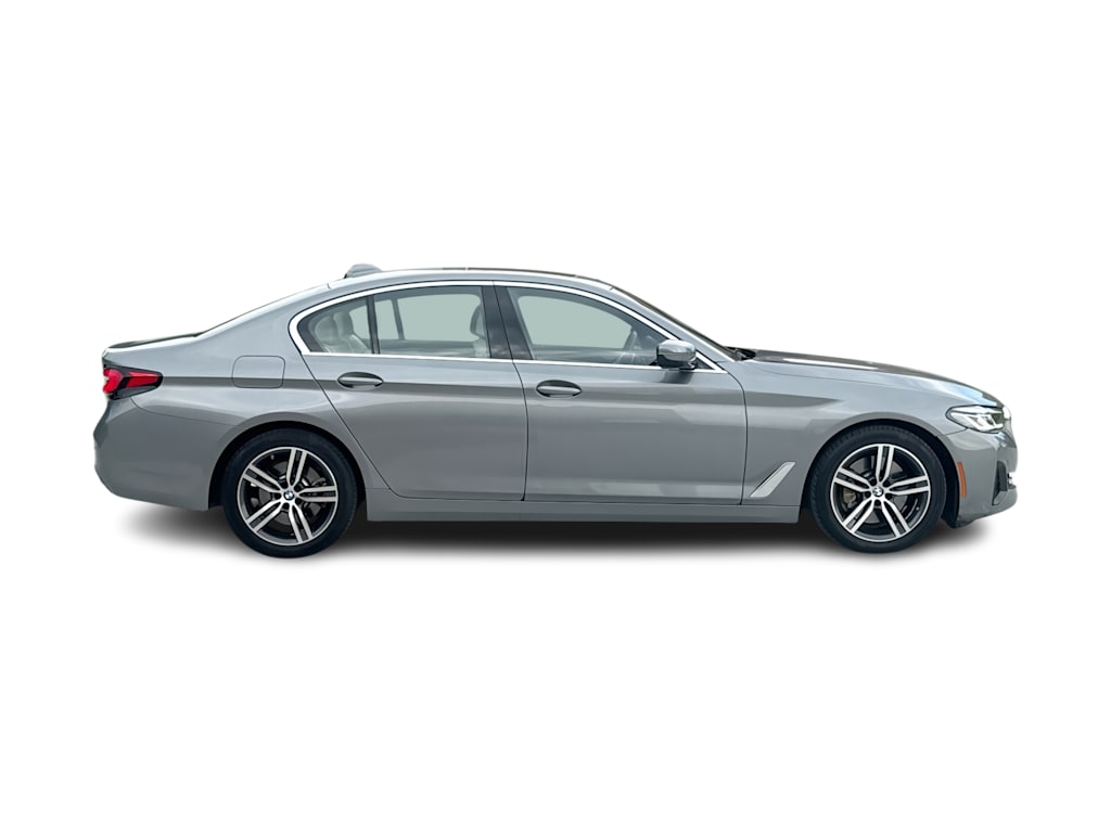 Thumbnail: 2023 BMW 5 Series - 21