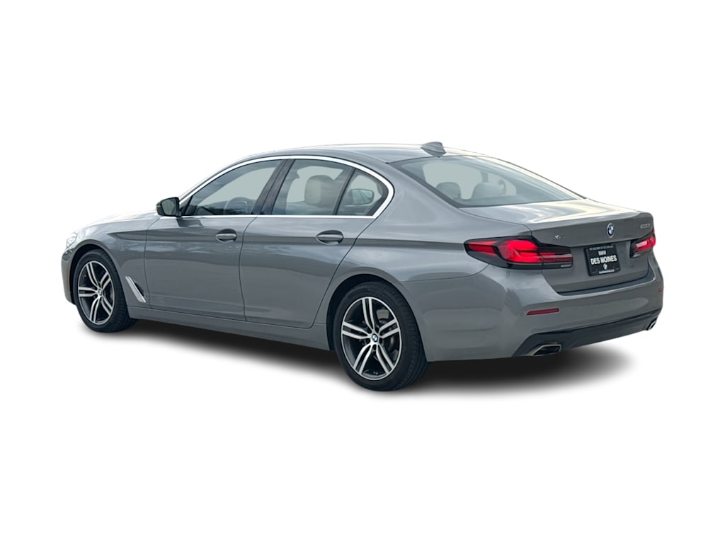 Thumbnail: 2023 BMW 5 Series - 4