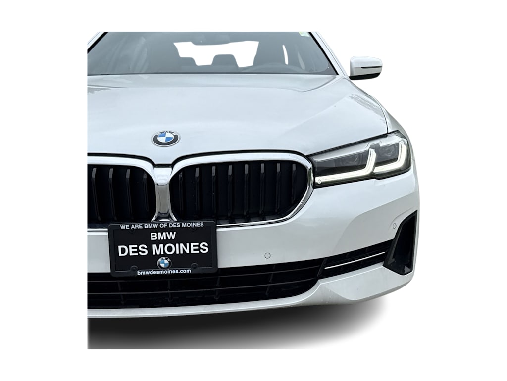 Thumbnail: 2023 BMW 5 Series - 21