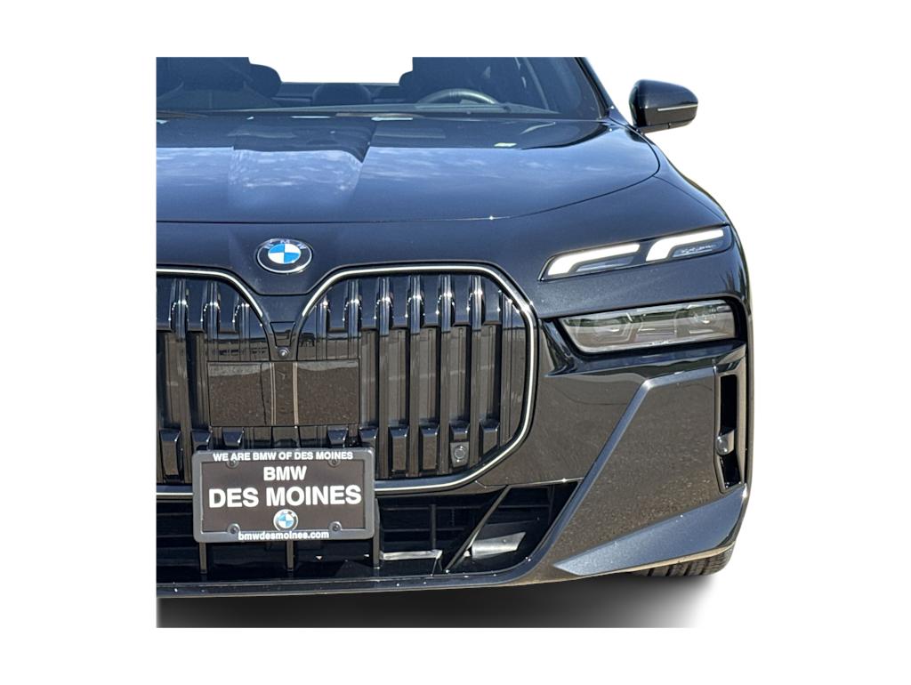 Thumbnail: 2025 BMW 7 Series - 20