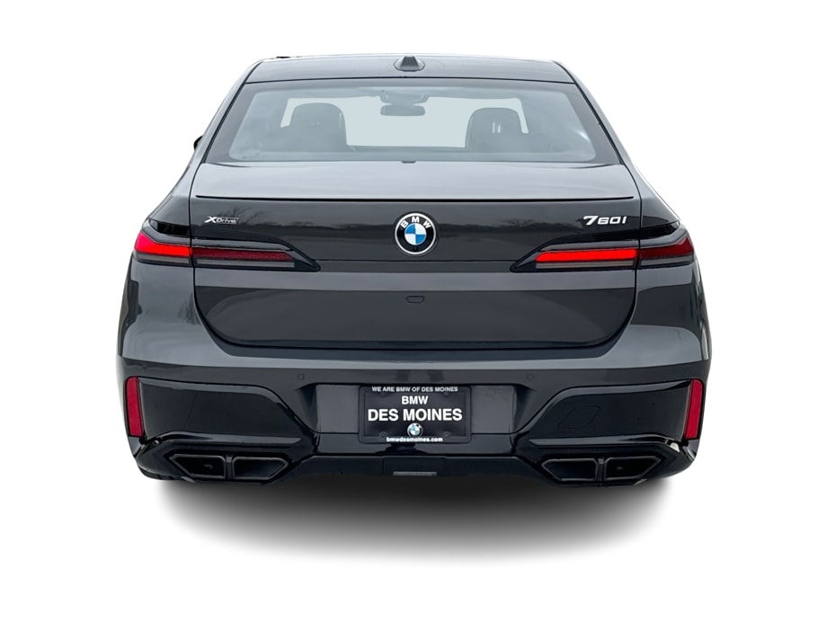 Thumbnail: 2024 BMW 7 Series - 18