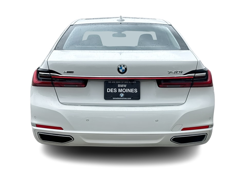 Thumbnail: 2021 BMW 7 Series - 19