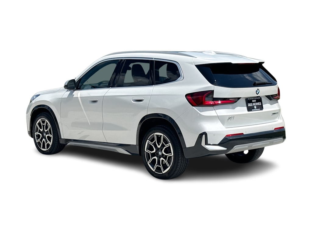 Thumbnail: 2023 BMW X1 - 4