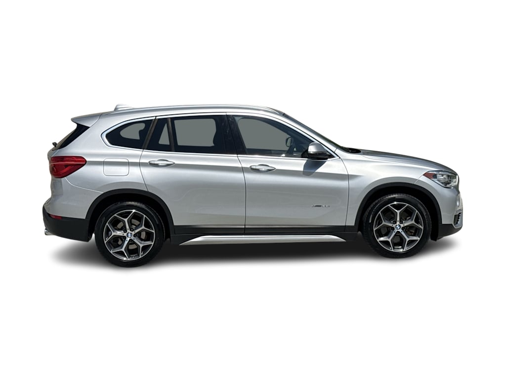 Thumbnail: 2016 BMW X1 - 23