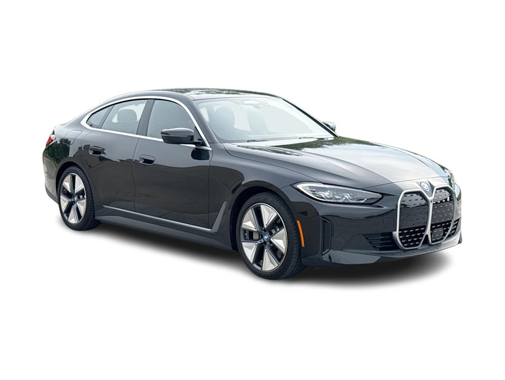 Thumbnail: 2023 BMW i4 - 20