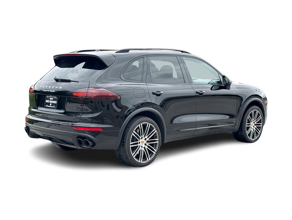 Thumbnail: 2016 Porsche Cayenne - 22