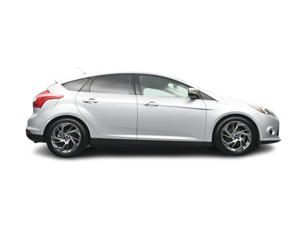 Thumbnail: 2014 Ford Focus - 27