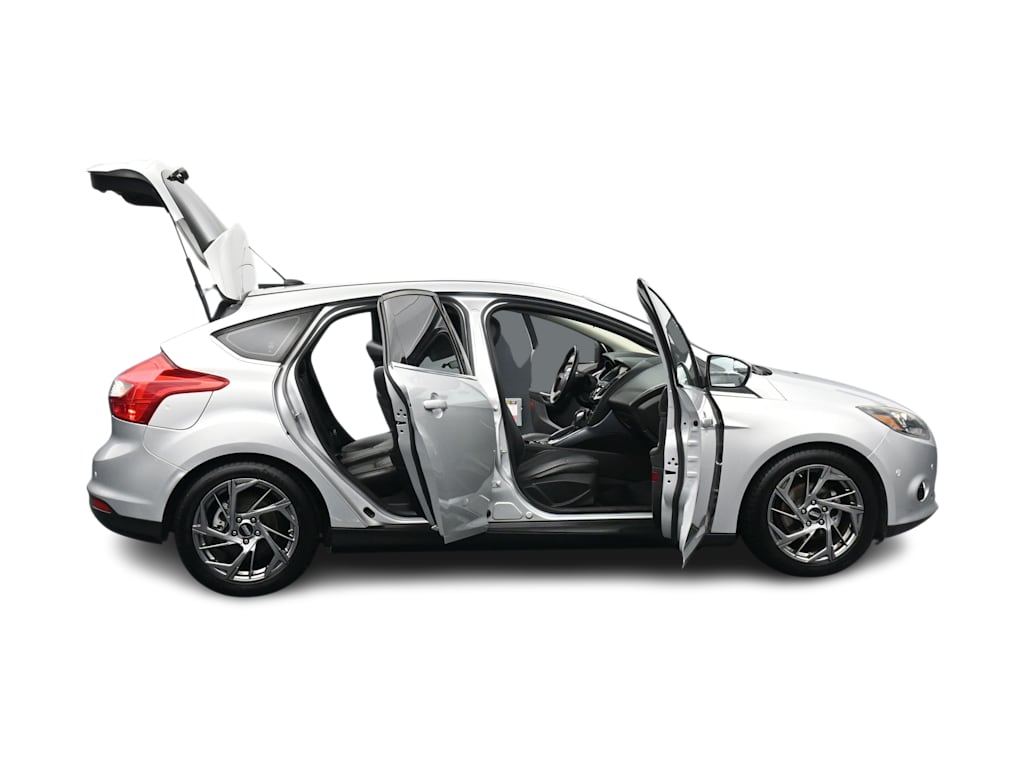 Thumbnail: 2014 Ford Focus - 33