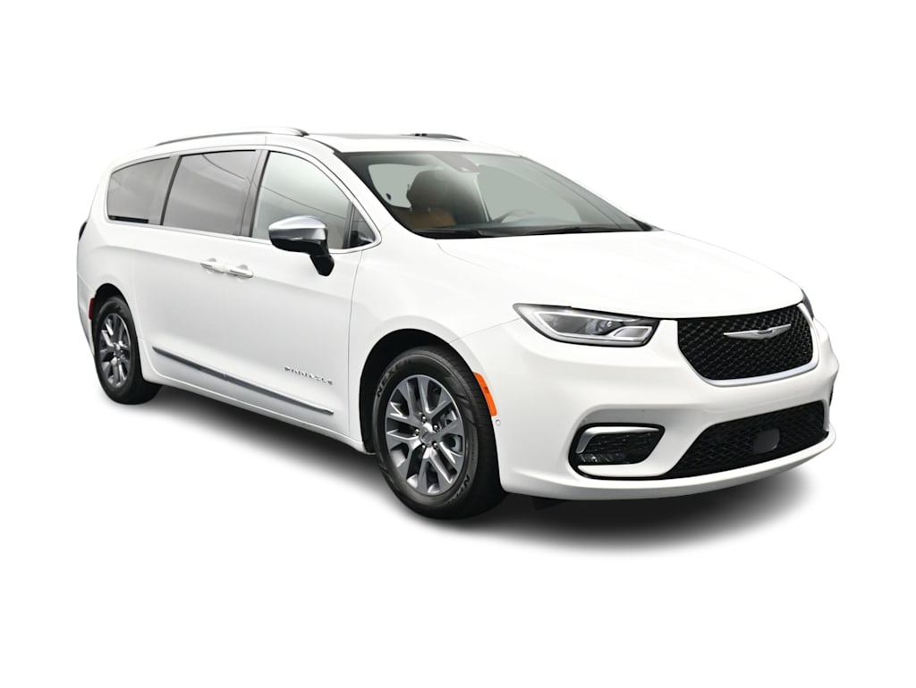 Thumbnail: 2023 Chrysler Pacifica - 13
