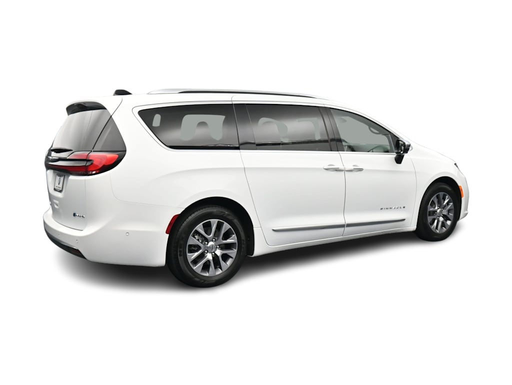 Thumbnail: 2023 Chrysler Pacifica - 15