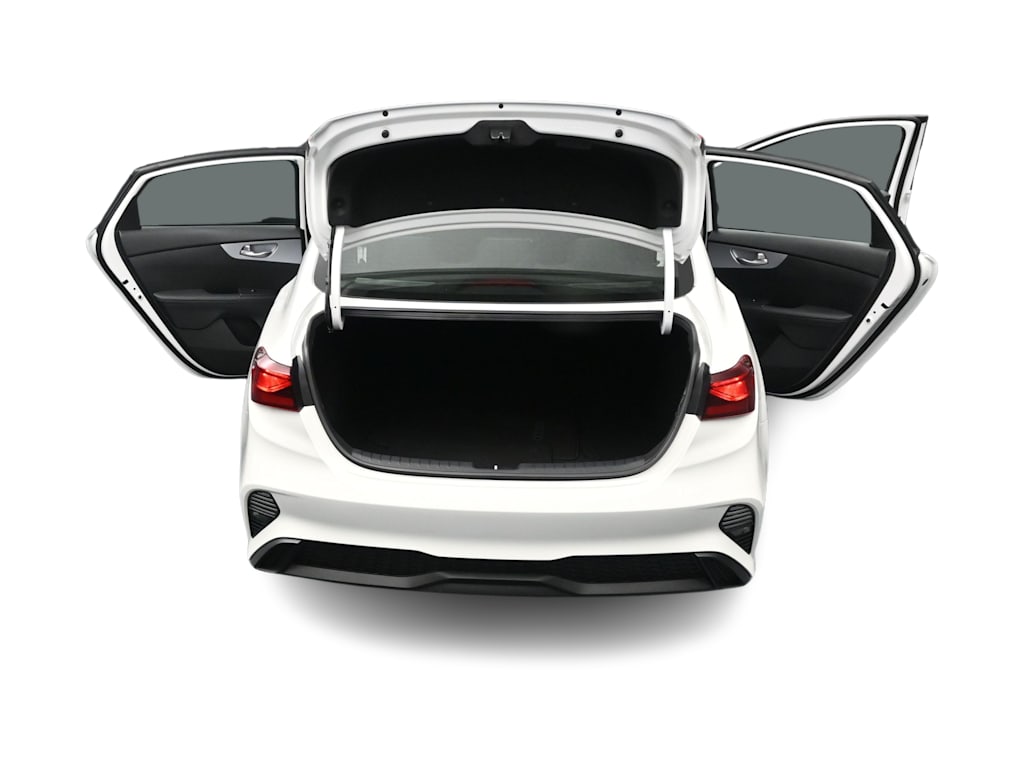 Thumbnail: 2024 Kia Forte - 12