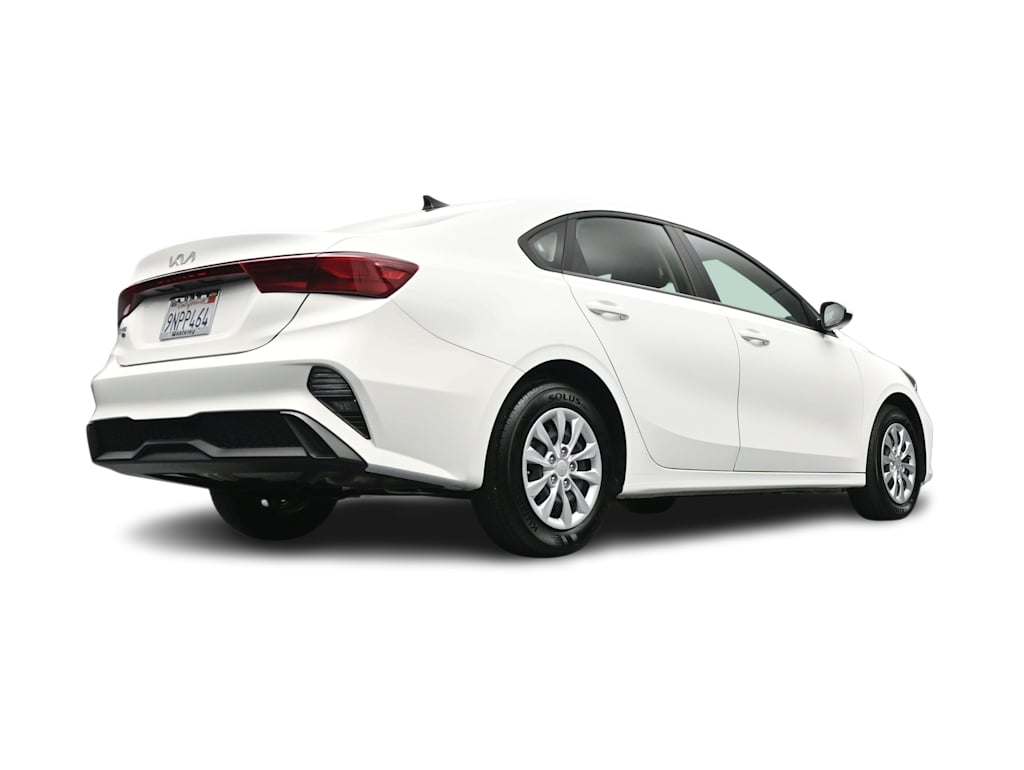 Thumbnail: 2024 Kia Forte - 29