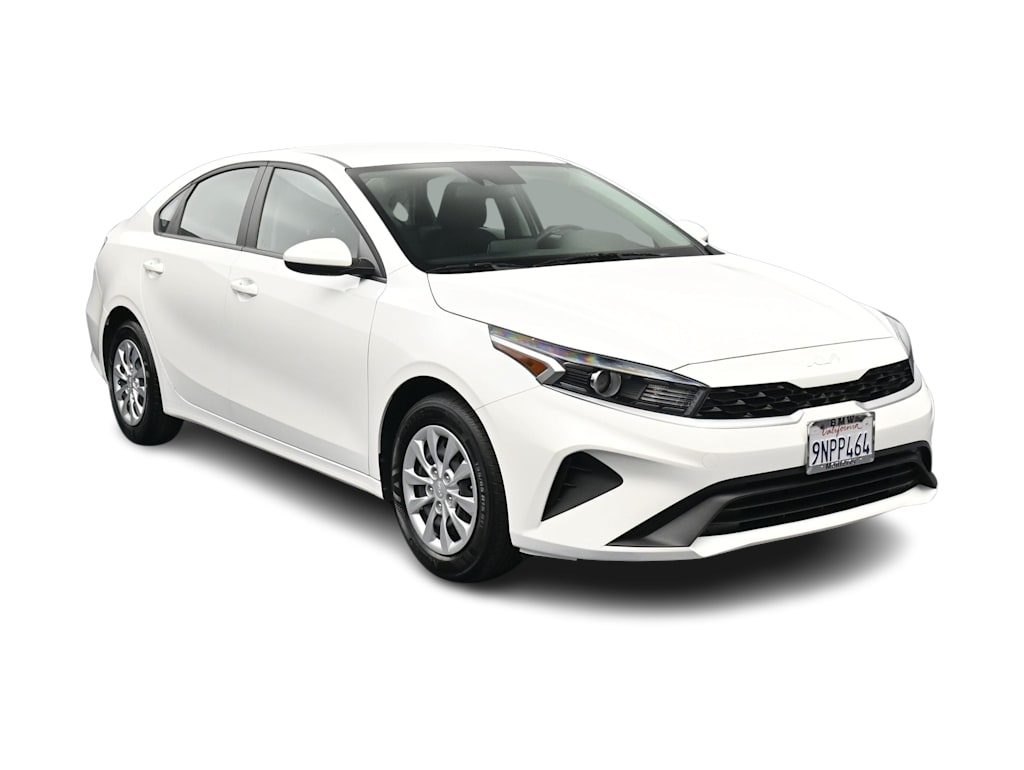 Thumbnail: 2024 Kia Forte - 14