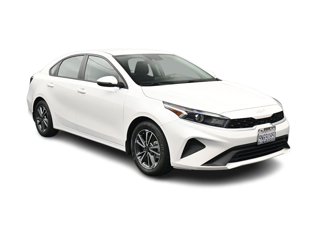 Thumbnail: 2024 Kia Forte - 15