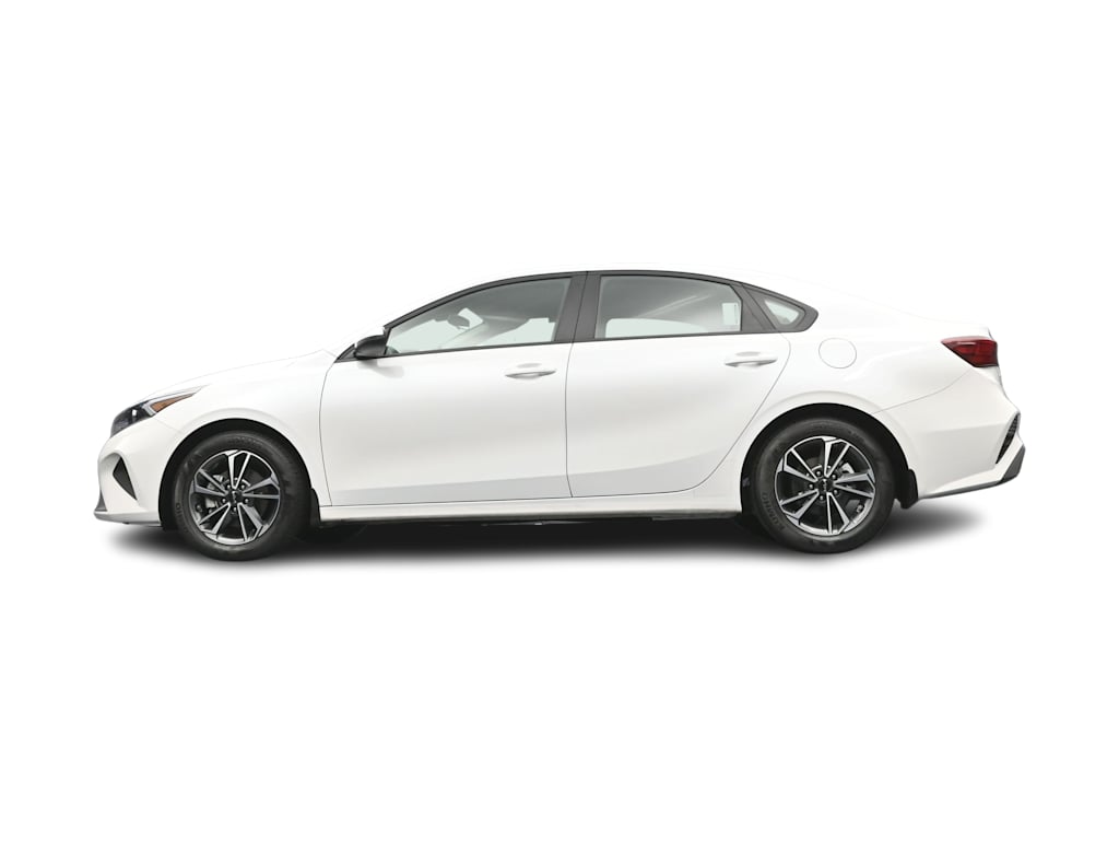 Thumbnail: 2024 Kia Forte - 37