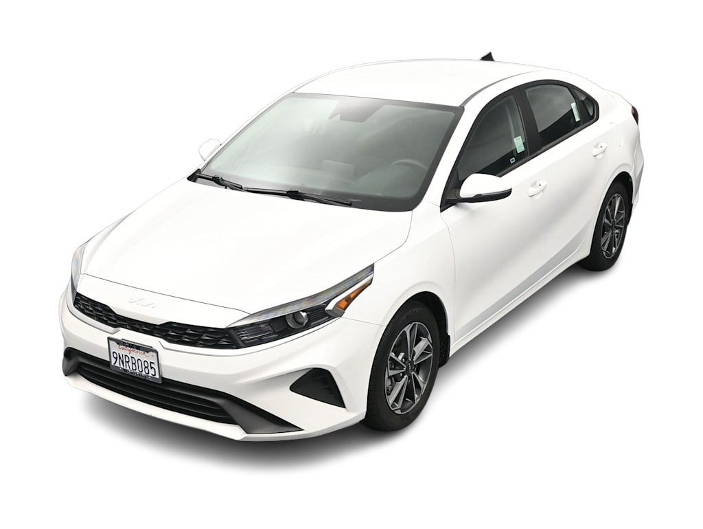 Thumbnail: 2024 Kia Forte - 22
