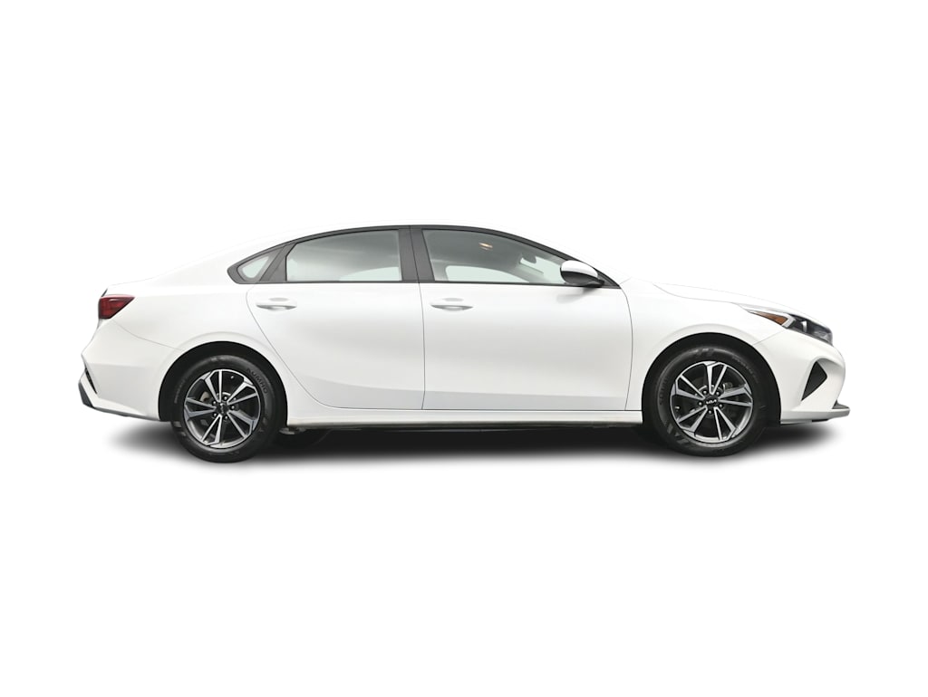 Thumbnail: 2024 Kia Forte - 34