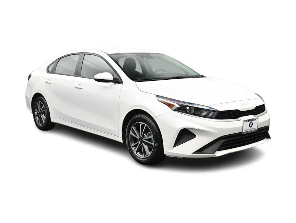 Thumbnail: 2024 Kia Forte - 15