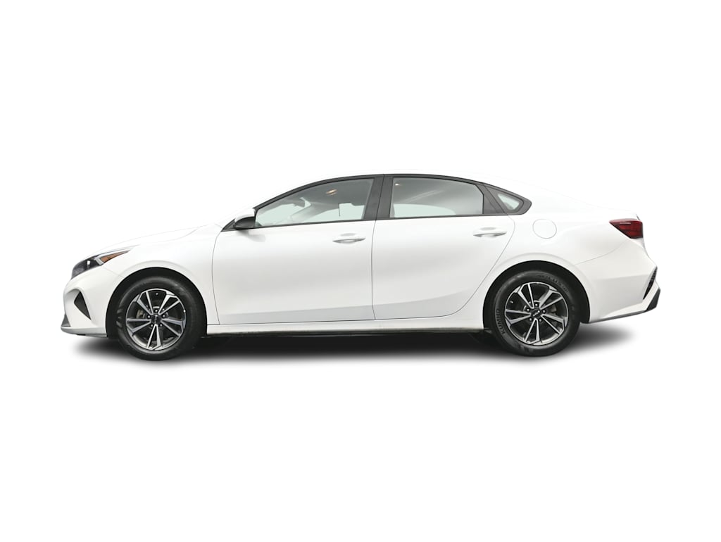 Thumbnail: 2024 Kia Forte - 38