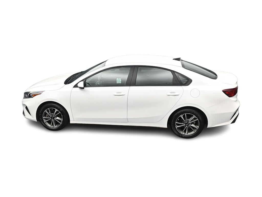 Thumbnail: 2024 Kia Forte - 30