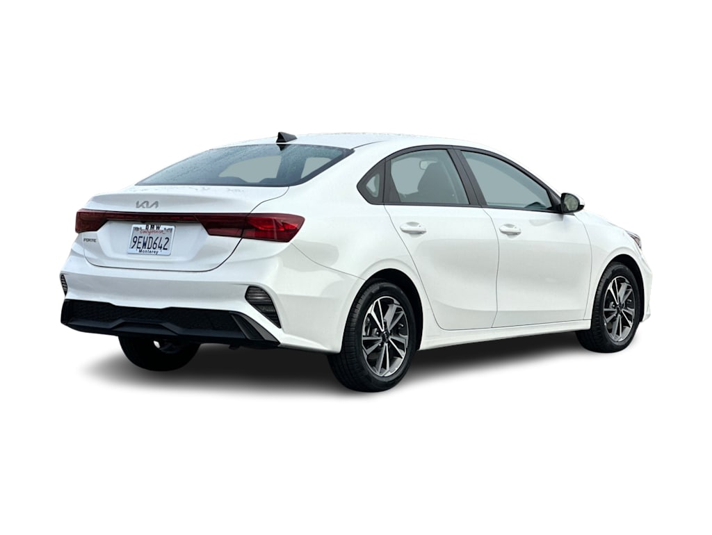 Thumbnail: 2023 Kia Forte - 16