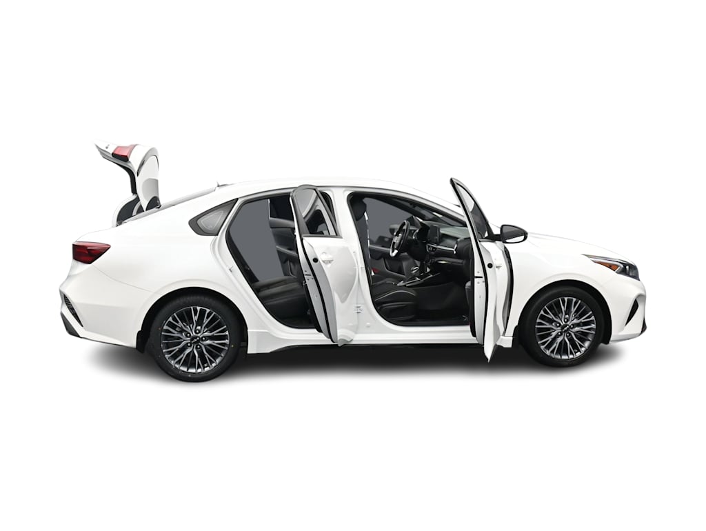 Thumbnail: 2023 Kia Forte - 39