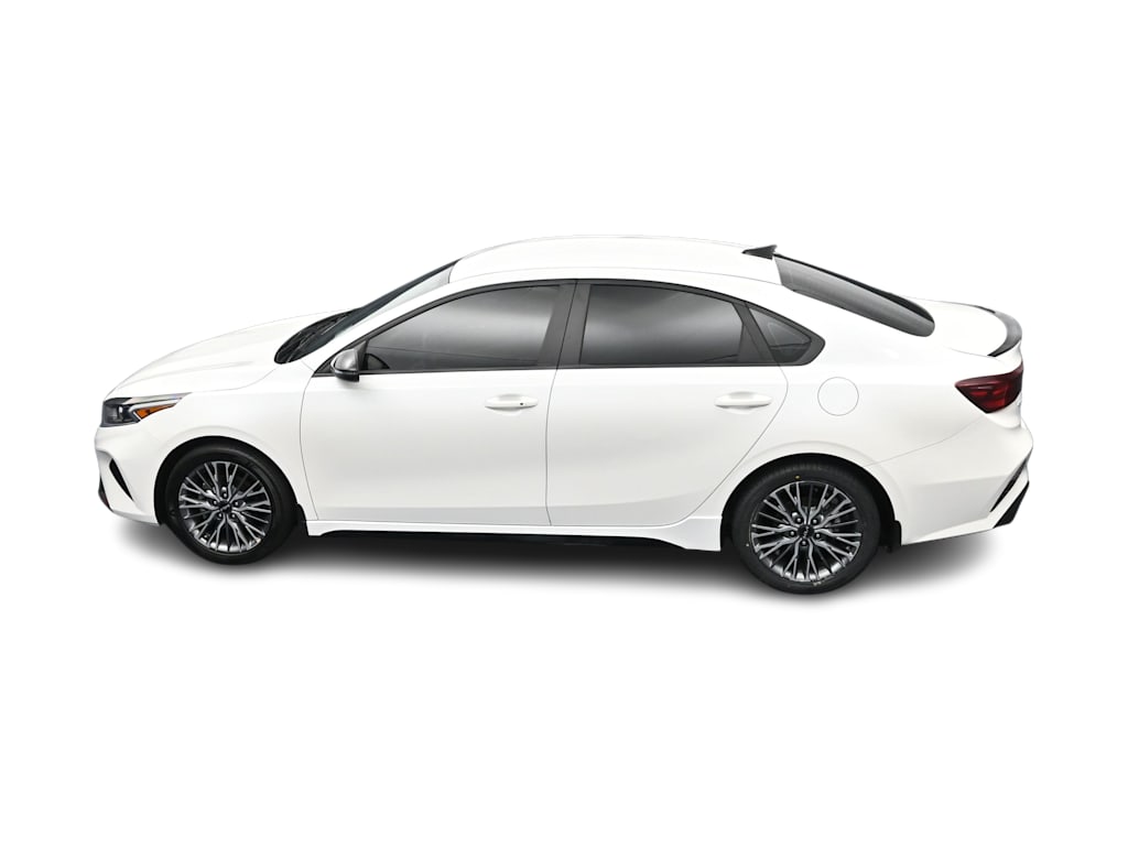 Thumbnail: 2023 Kia Forte - 28