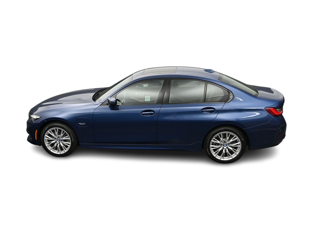 Thumbnail: 2023 BMW 3 Series - 25