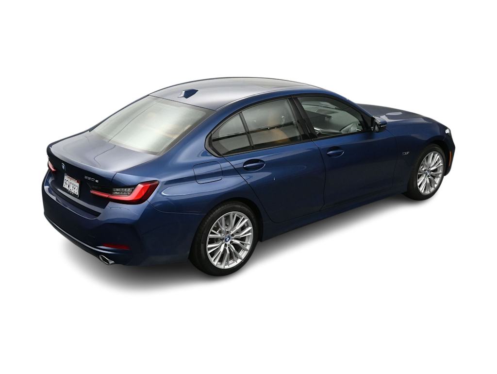 Thumbnail: 2023 BMW 3 Series - 22