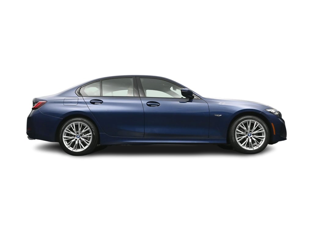 Thumbnail: 2023 BMW 3 Series - 29