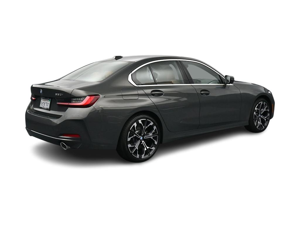 Thumbnail: 2026 BMW 3 Series - 18