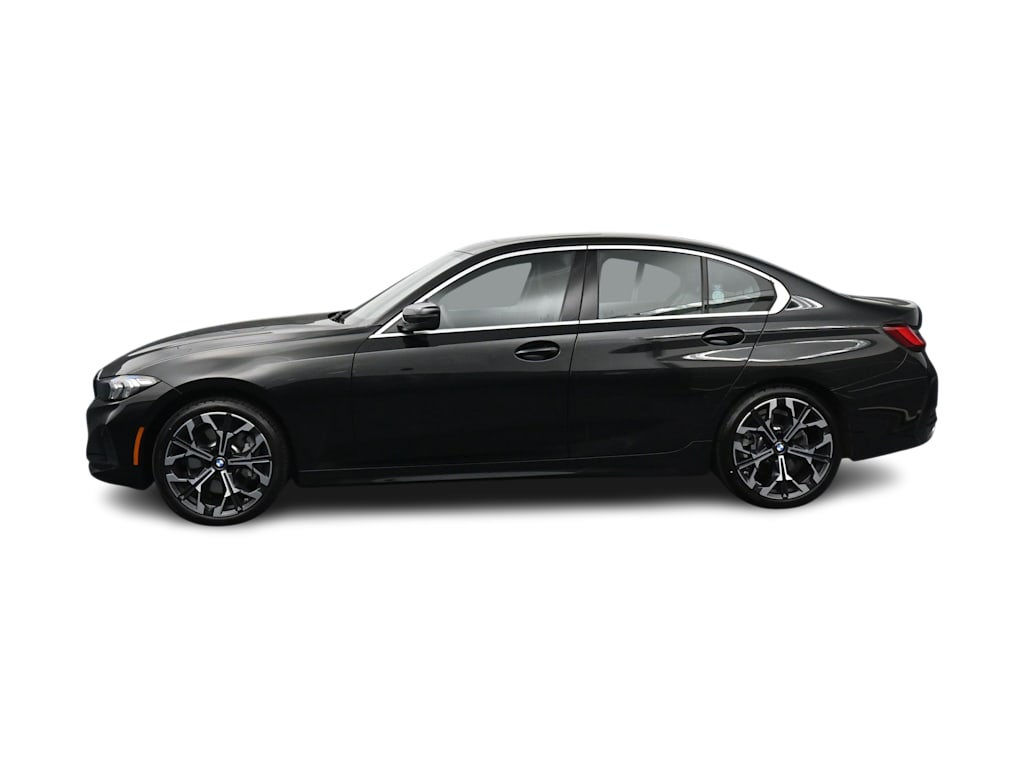 Thumbnail: 2026 BMW 3 Series - 3