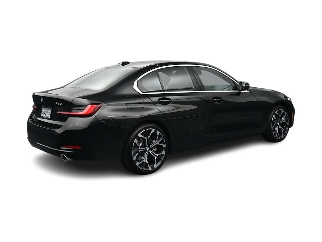 Thumbnail: 2026 BMW 3 Series - 15