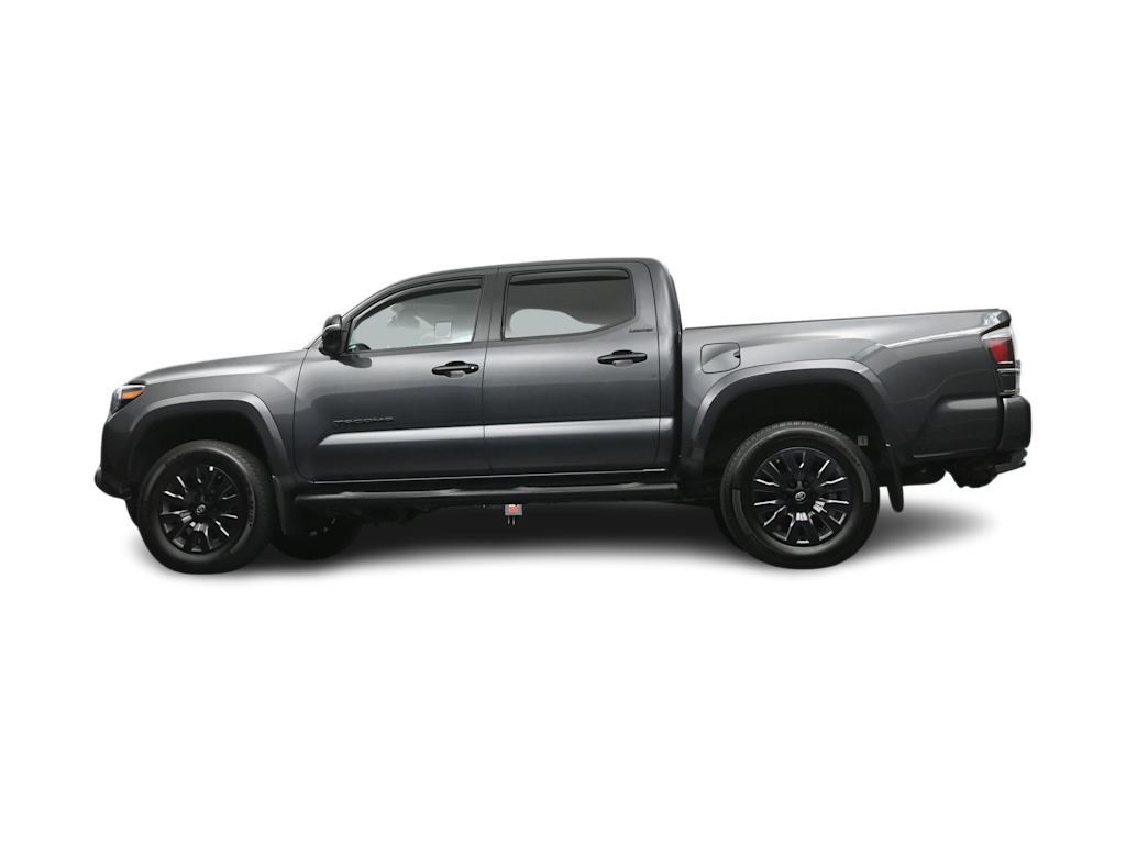 Thumbnail: 2021 Toyota Tacoma - 32