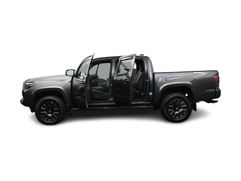 Thumbnail: 2021 Toyota Tacoma - 36