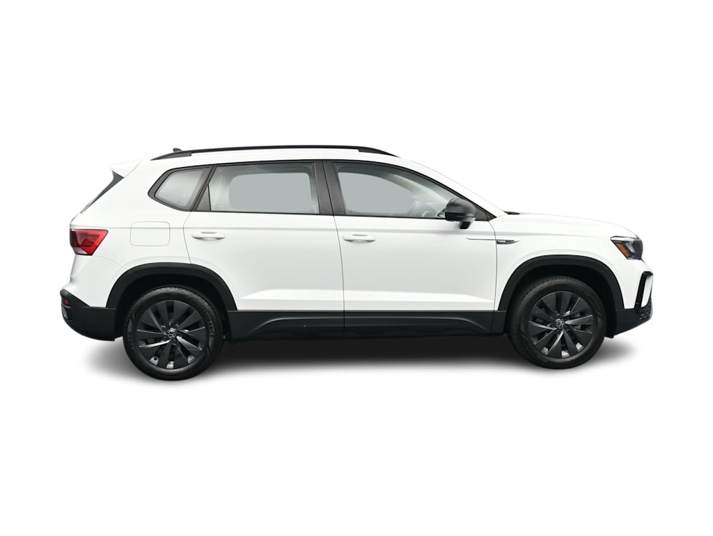 Thumbnail: 2023 Volkswagen Taos - 14