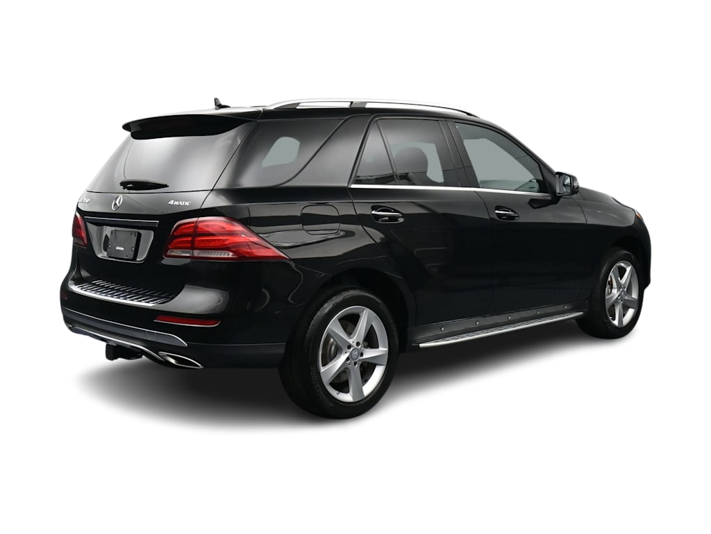 Thumbnail: 2016 Mercedes-Benz GLE - 16